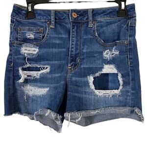 AMERICAN EAGLE SUPER HI RISE SHORTIE Distressed Blue Jean Shorts Raw Hem sz 4